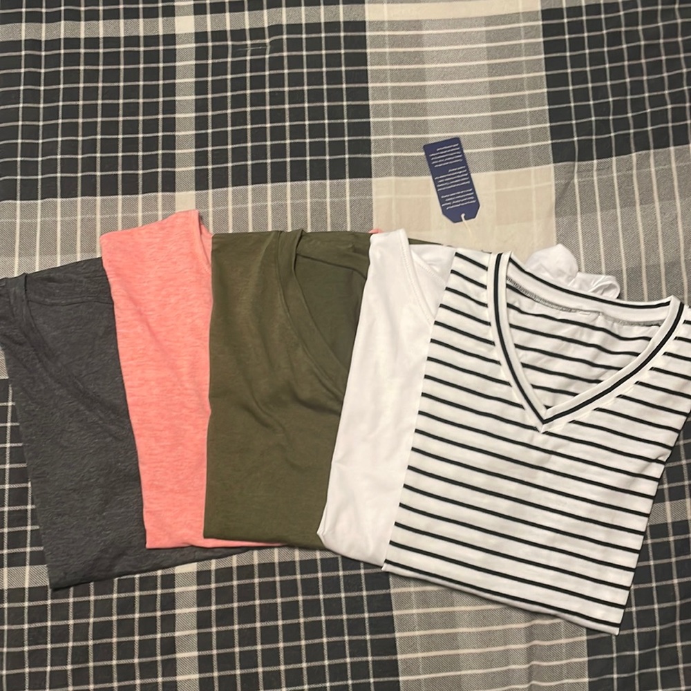 Lot of 5 women t-shirts